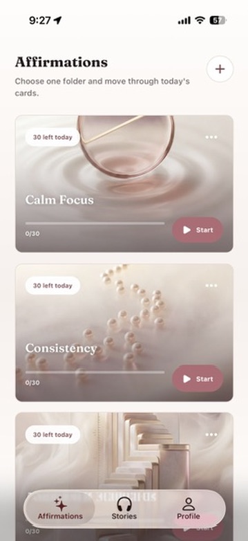 Vize affirmations screen with themed folders and a Start button for today's cards.
